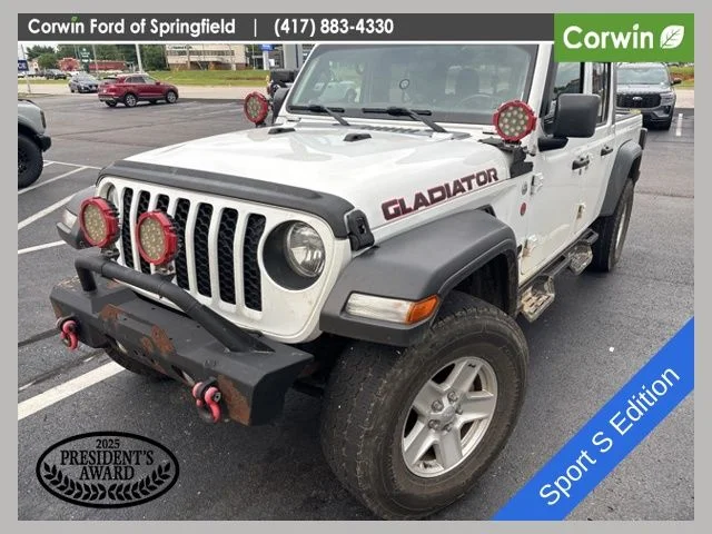 2020 Jeep Gladiator Sport S's photo