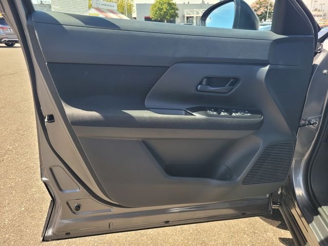 Used 2026 Gray Nissan S image 18
