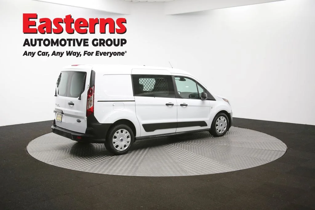 Used 2021 White Ford XL image 41