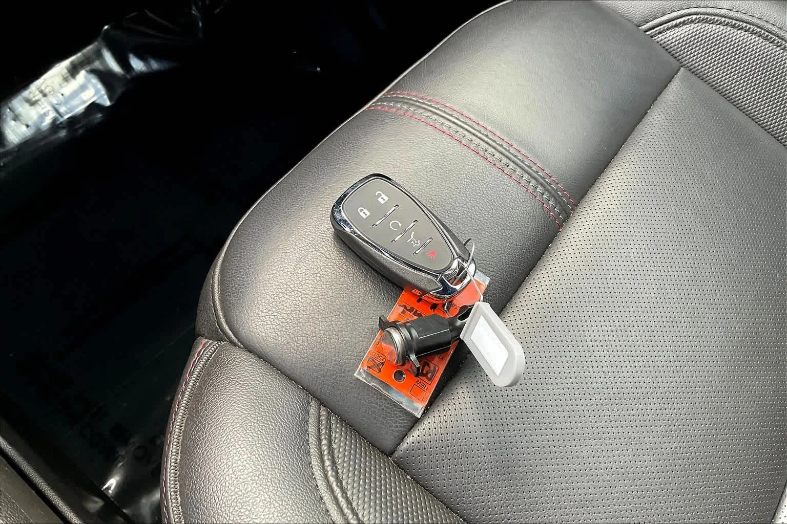 Used 2023 Summit White Chevrolet RS image 11