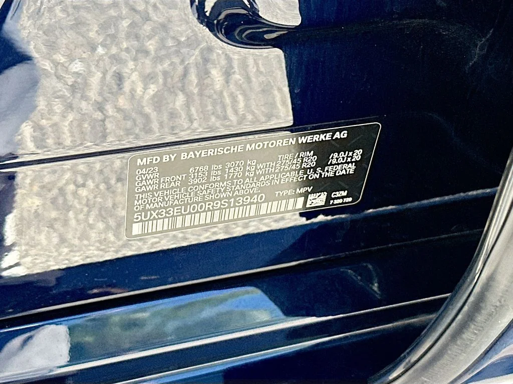 Used 2024 Blue BMW M60i image 31