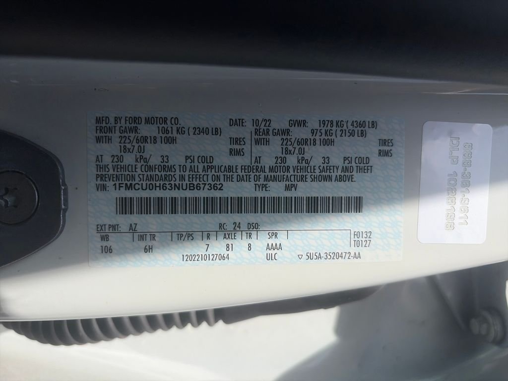 Used 2022 White Metallic Ford SEL image 29