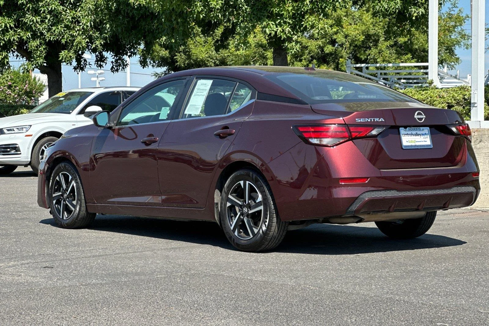 Certified Used 2025 Rosewood Metallic Nissan SV image 5