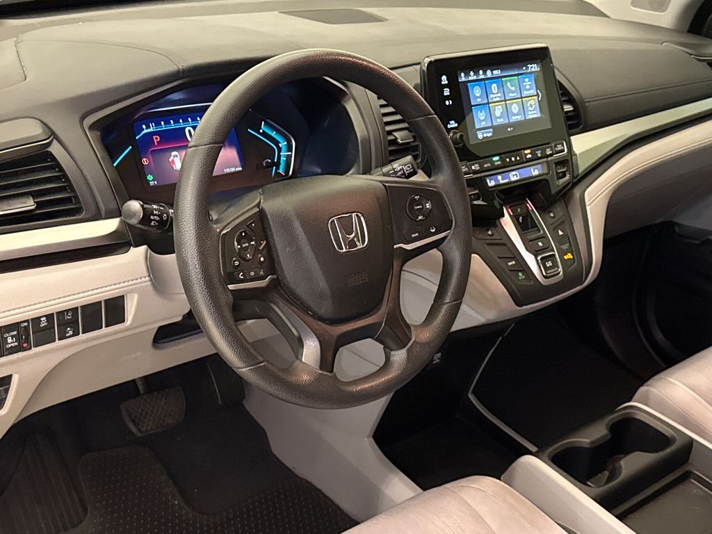 Used 2018 Modern Steel Metallic Honda EX image 20