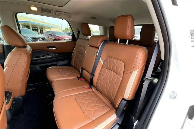 New 2026 Nissan Pathfinder Platinum 4D Sport Utility