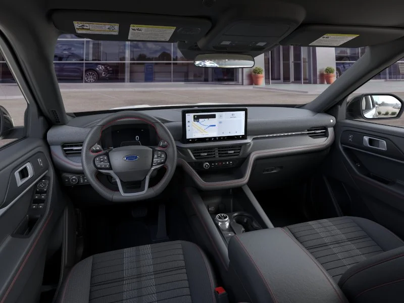New 2026 Space White Metallic Ford ST-Line image 9