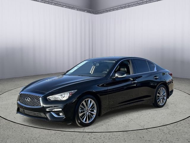 2023 INFINITI Q50 LUXE