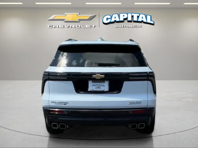 Used 2026 Polar White Tricoat Chevrolet High Country image 4