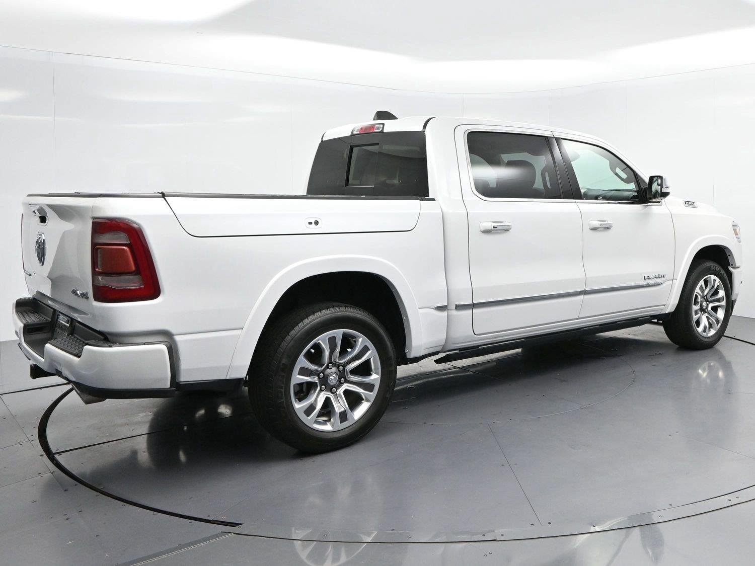 Used 2020 Ivory White Tri-Coat Pearlcoat Ram Limited image 7