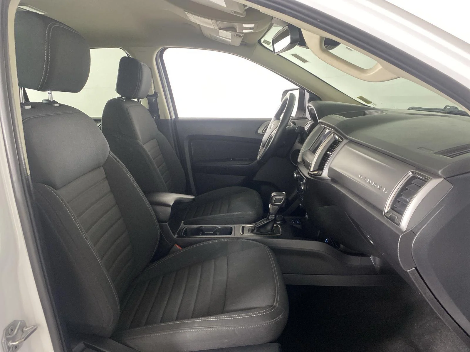 Used 2021 Oxford White Ford  image 28