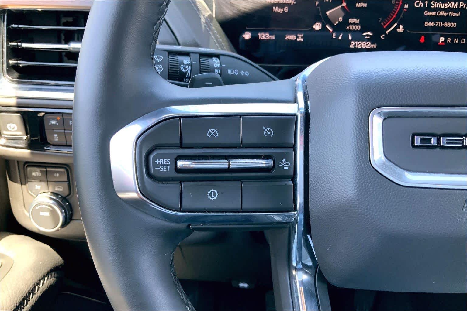 Used 2025 Onyx Black GMC Denali image 24