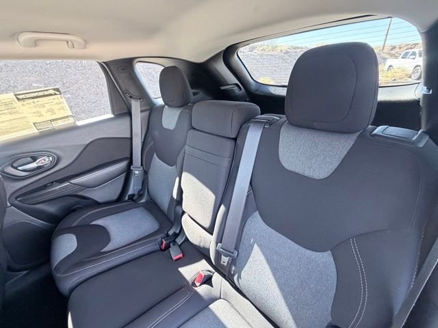 2016 Jeep Cherokee Sport Altitude - Photo 21