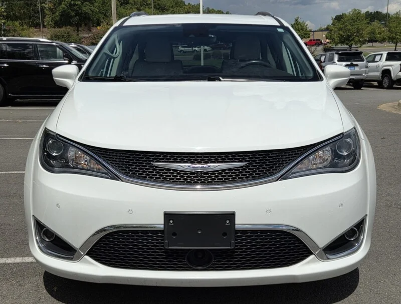 Used 2019 Bright White Clearcoat CHRYSLER TOURING L PLUS image 5