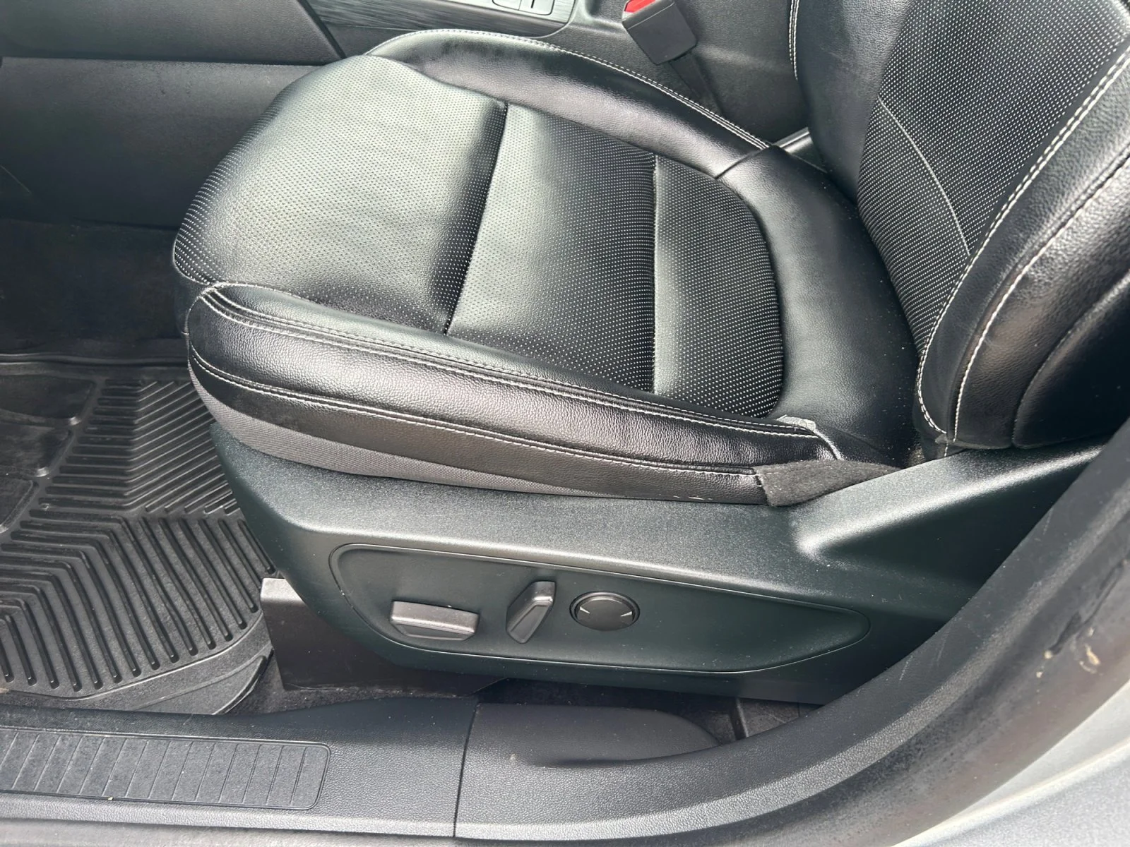 Used 2022 SILVER Ford EcoBoost™  AWD image 15