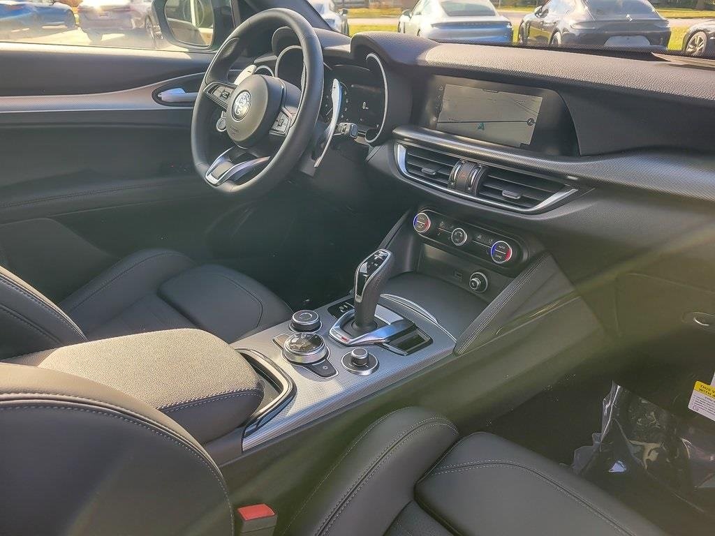 2025 ALFA ROMEO STELVIO - Image 19