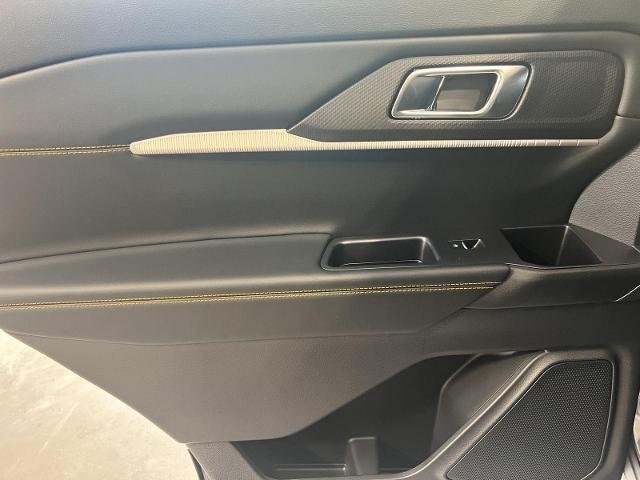 New 2026 Carbonized Gray Metallic Ford Tremor® image 11