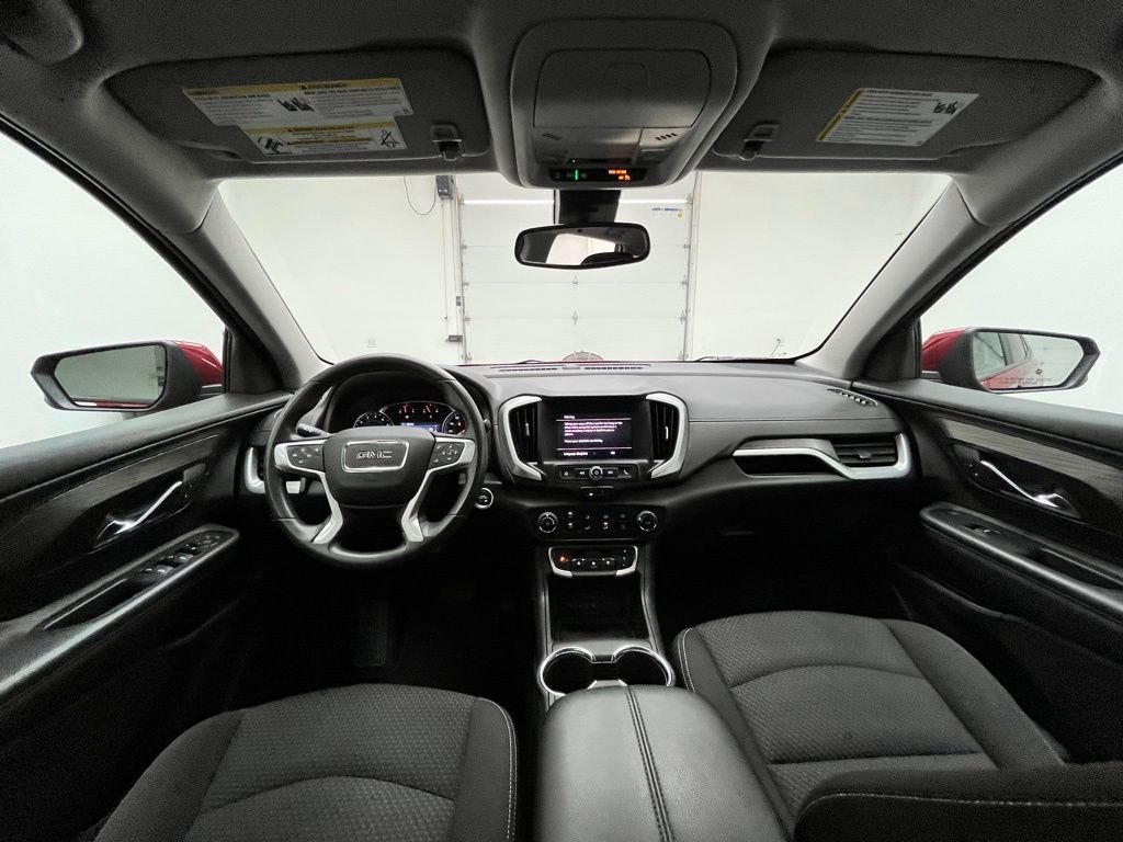 Used 2023 Volcanic Red GMC SLE image 4