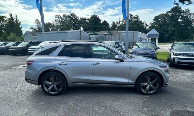 Used 2025 Silver Genesis 3.5T Sport image 2