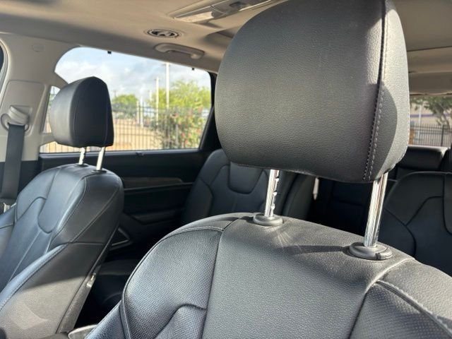 Used 2021 Black Kia SX image 9