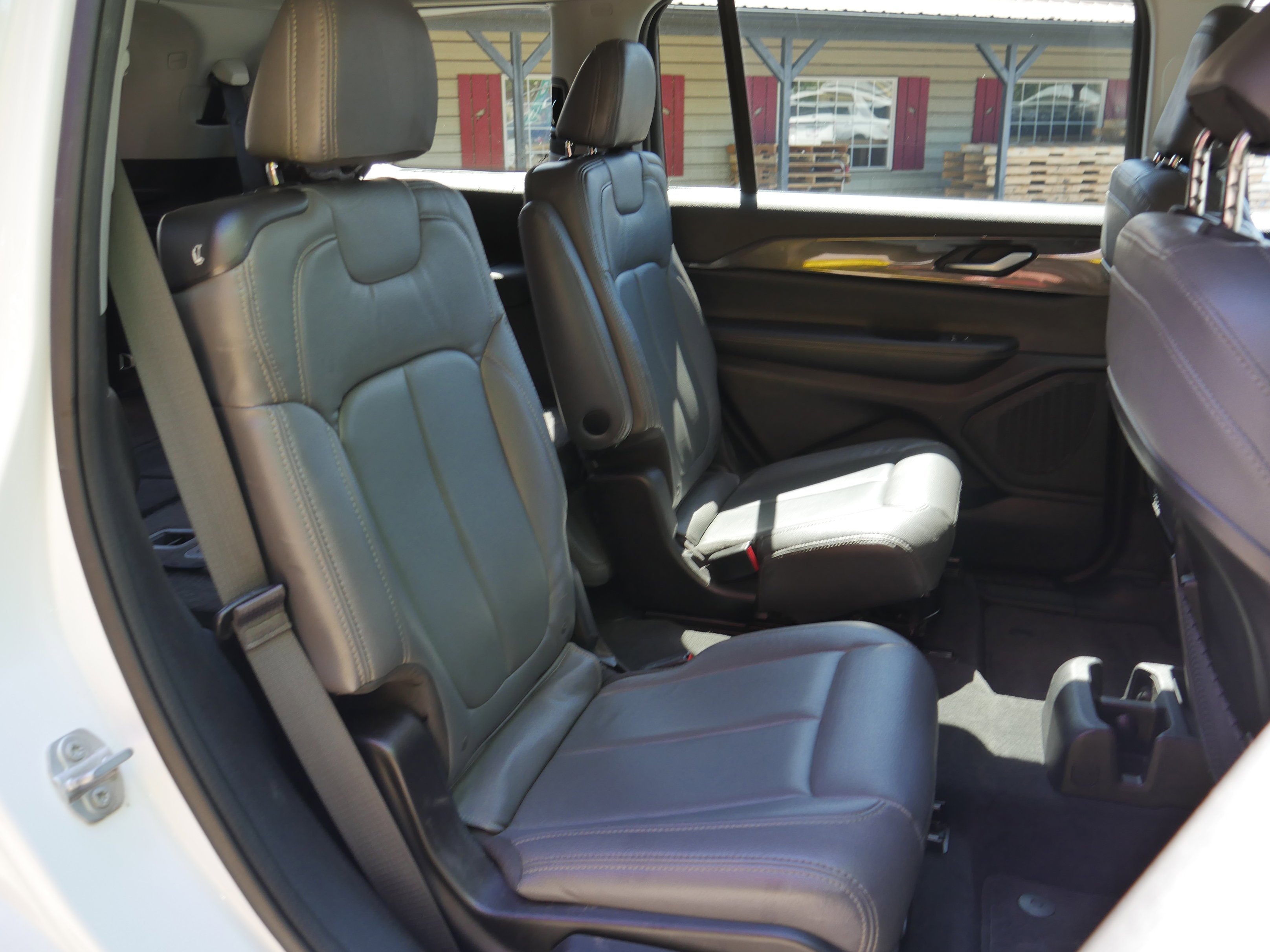 Used 2023 Bright White Clearcoat Jeep Laredo image 28