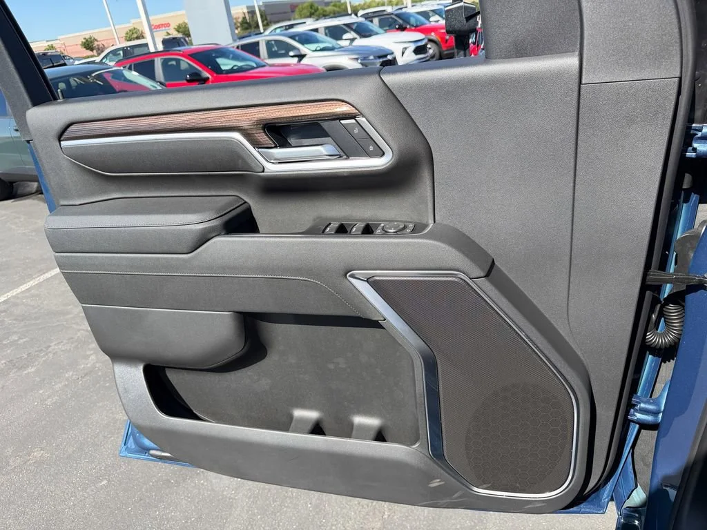 New 2026 Lakeshore Blue Metallic Chevrolet LT image 19
