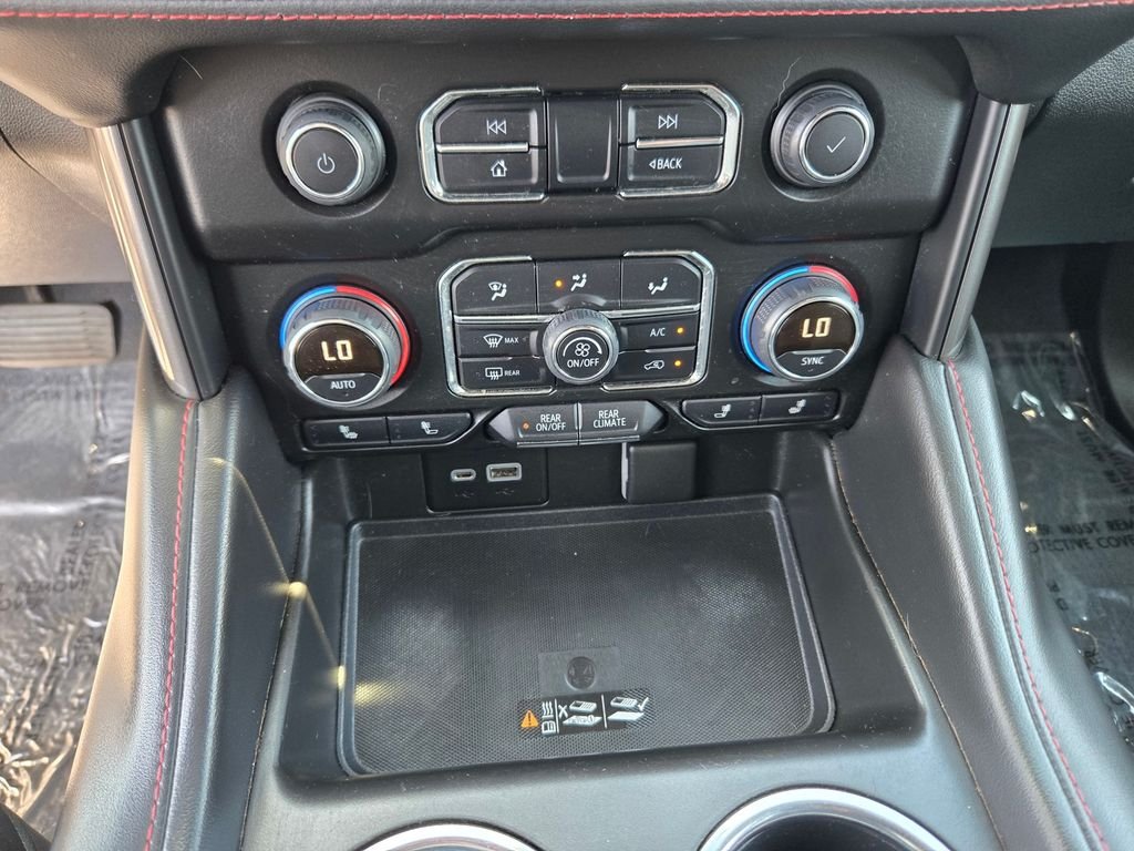 Used 2022 White Chevrolet RST image 15