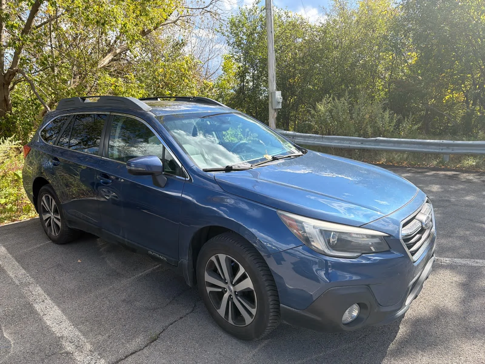 Used 2019 Abyss Blue Pearl Subaru Limited image 31
