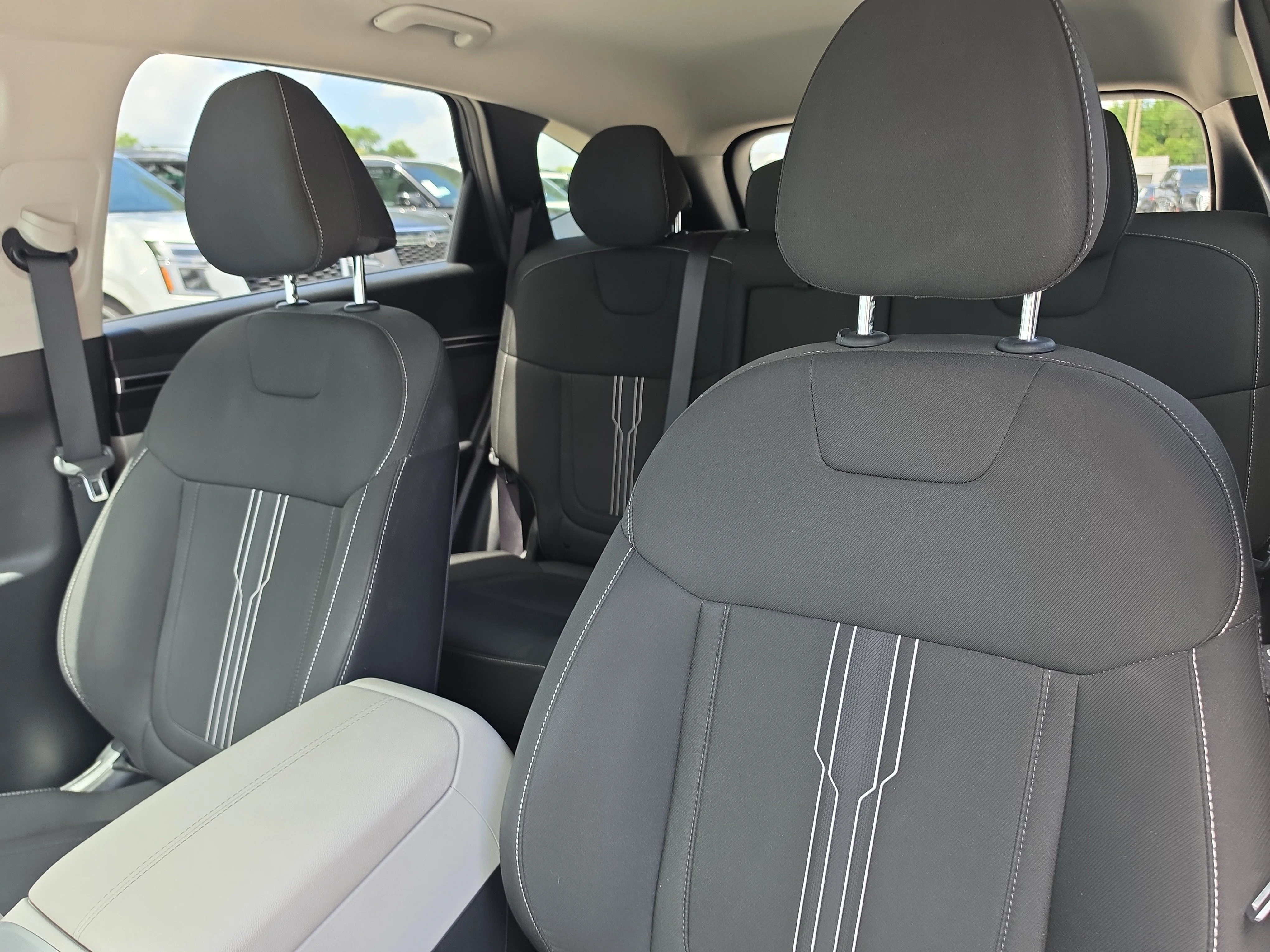 Used 2023 Portofino Gray Hyundai SEL image 22