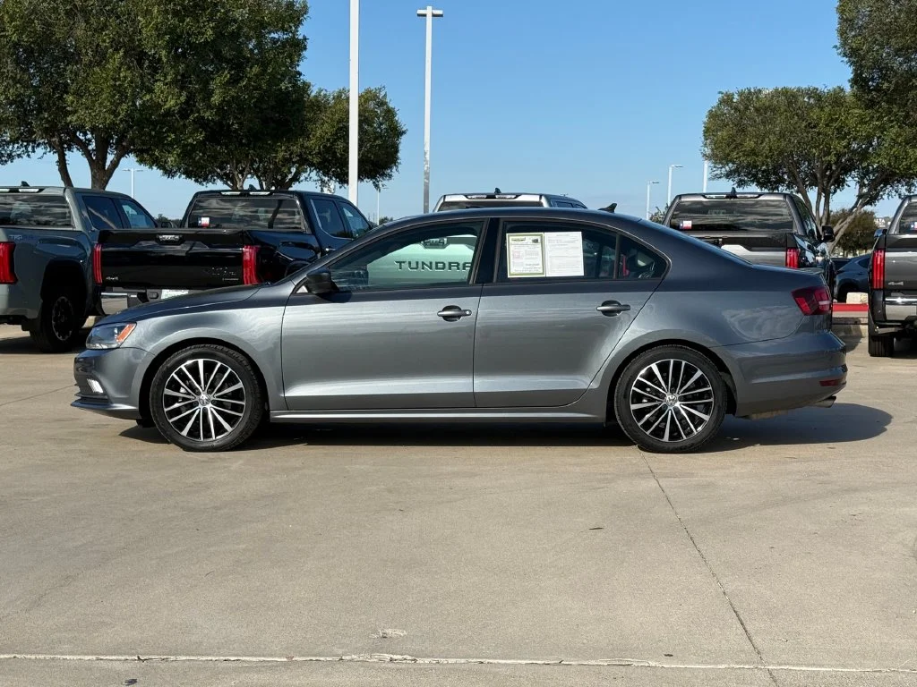 Used 2016 Volkswagen Jetta Sport with VIN 3VWD17AJ8GM395662 for sale in Bastrop, TX