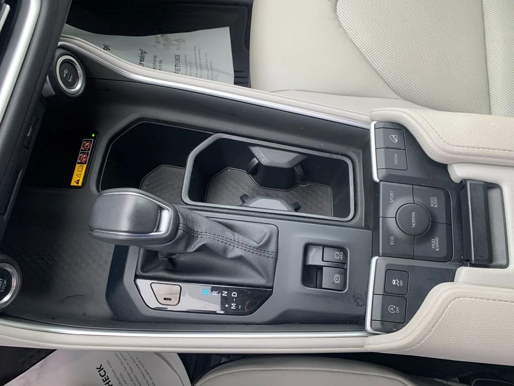 Used 2024 White Toyota XLE image 25