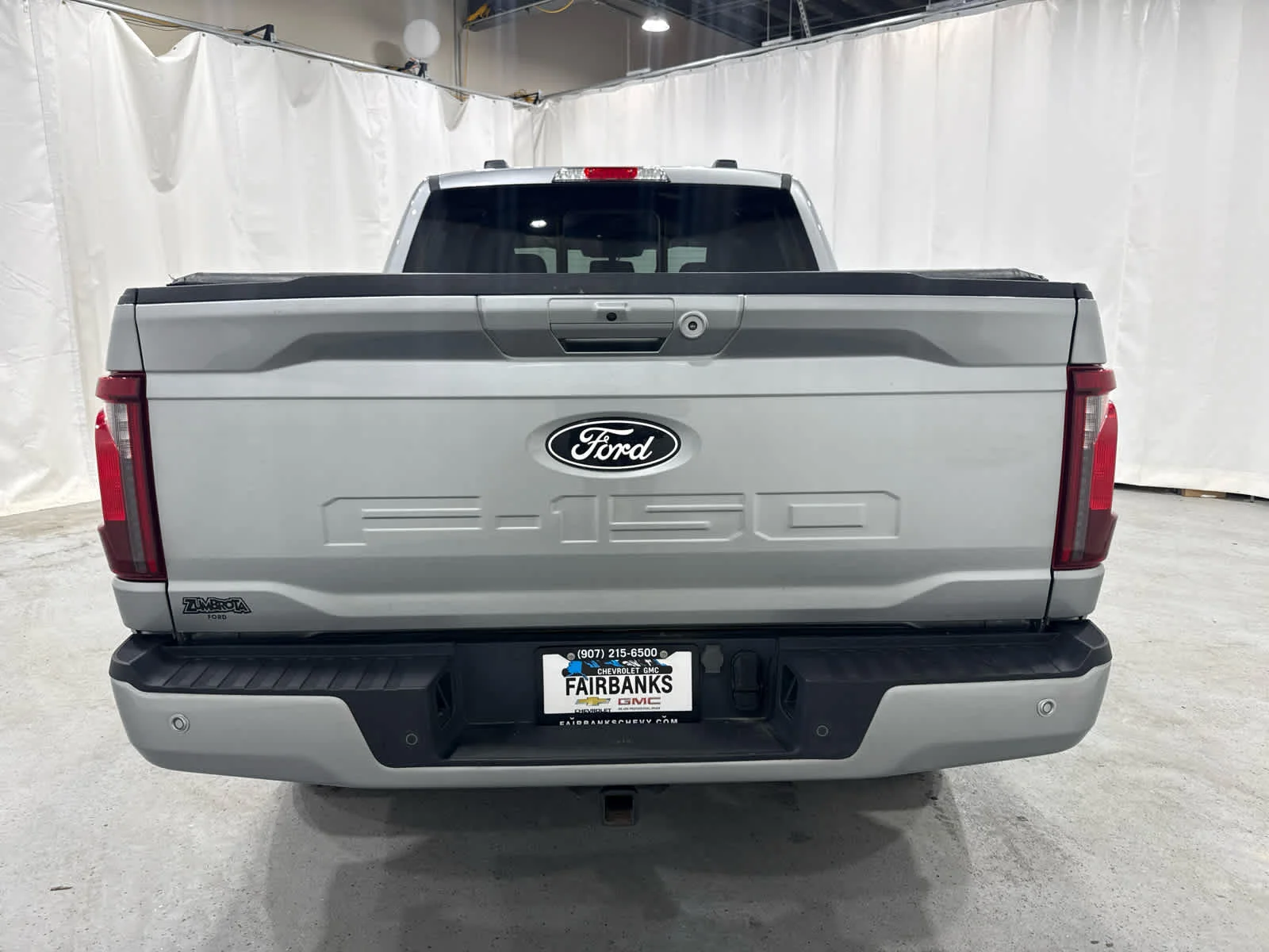Used 2024 Silver Ford XLT image 4
