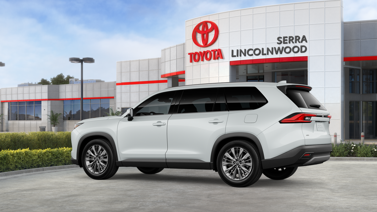 New 2026 Wind Chill Pearl Toyota Platinum image 5