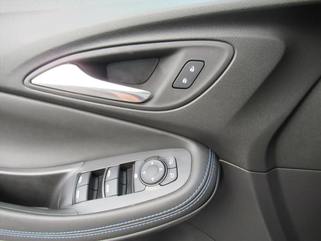 Used 2026 White Buick Sport Touring image 20