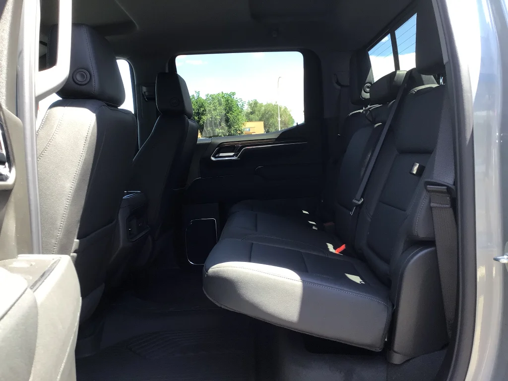 2026 Chevrolet Silverado 1500 LT Trail Boss - Photo 9