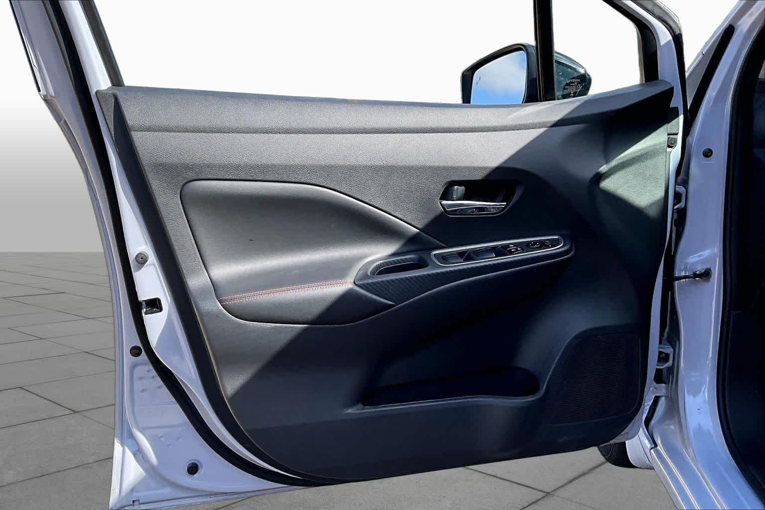 Used 2025 Gray Sky Pearl Nissan SR image 24
