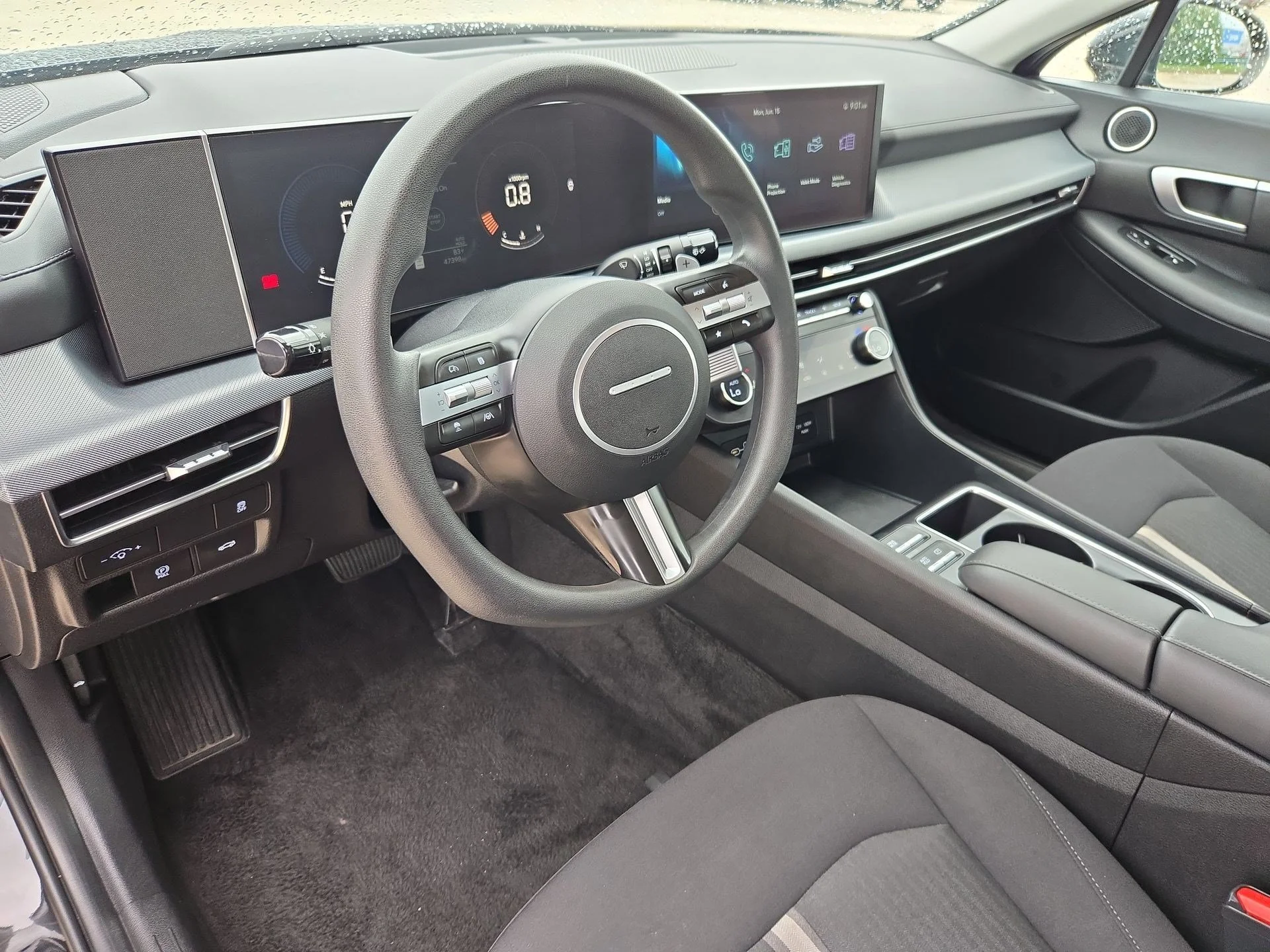 Used 2024 Onyx Black Hyundai SEL image 12