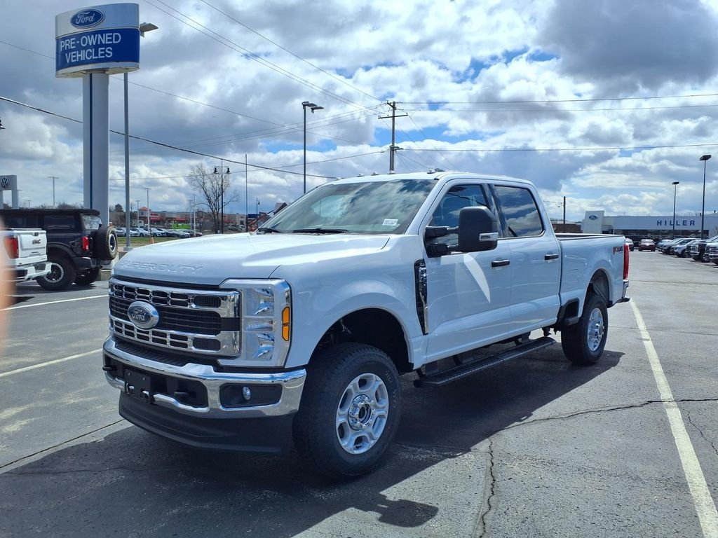 New 2026 Oxford White Ford F-250® XLT image 1