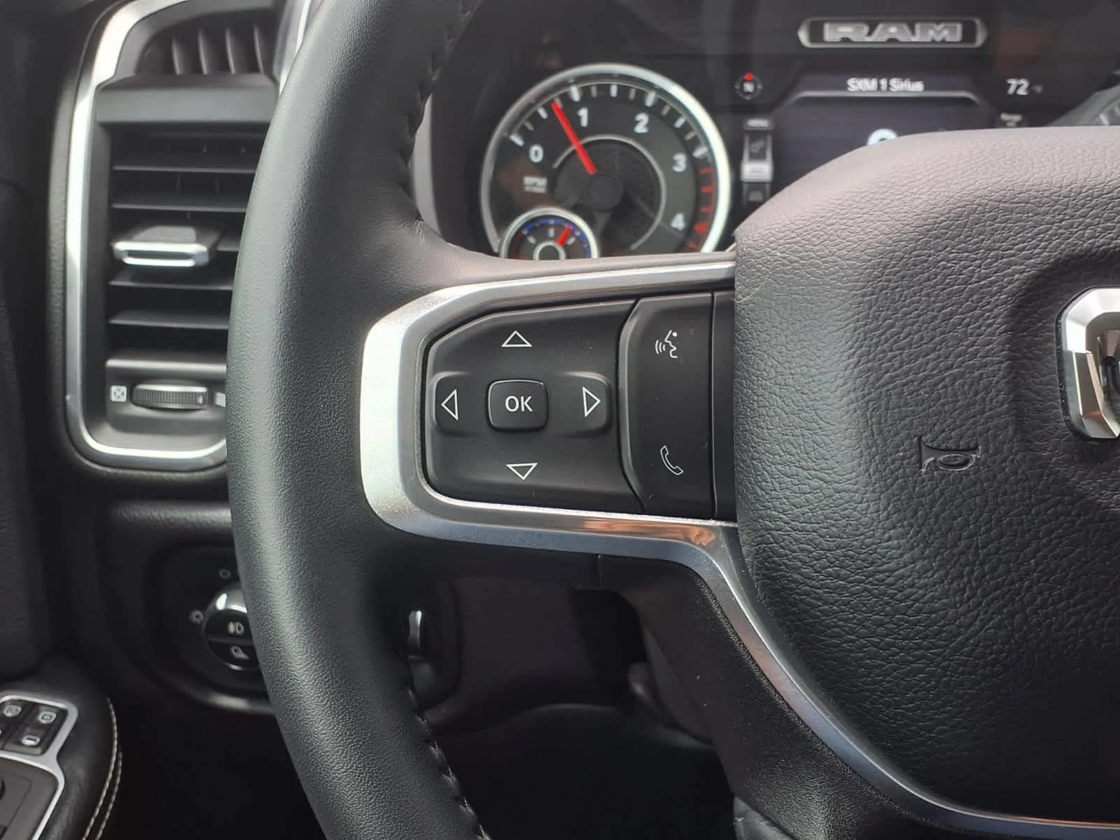Used 2024 Pearl White Ram Laramie image 27