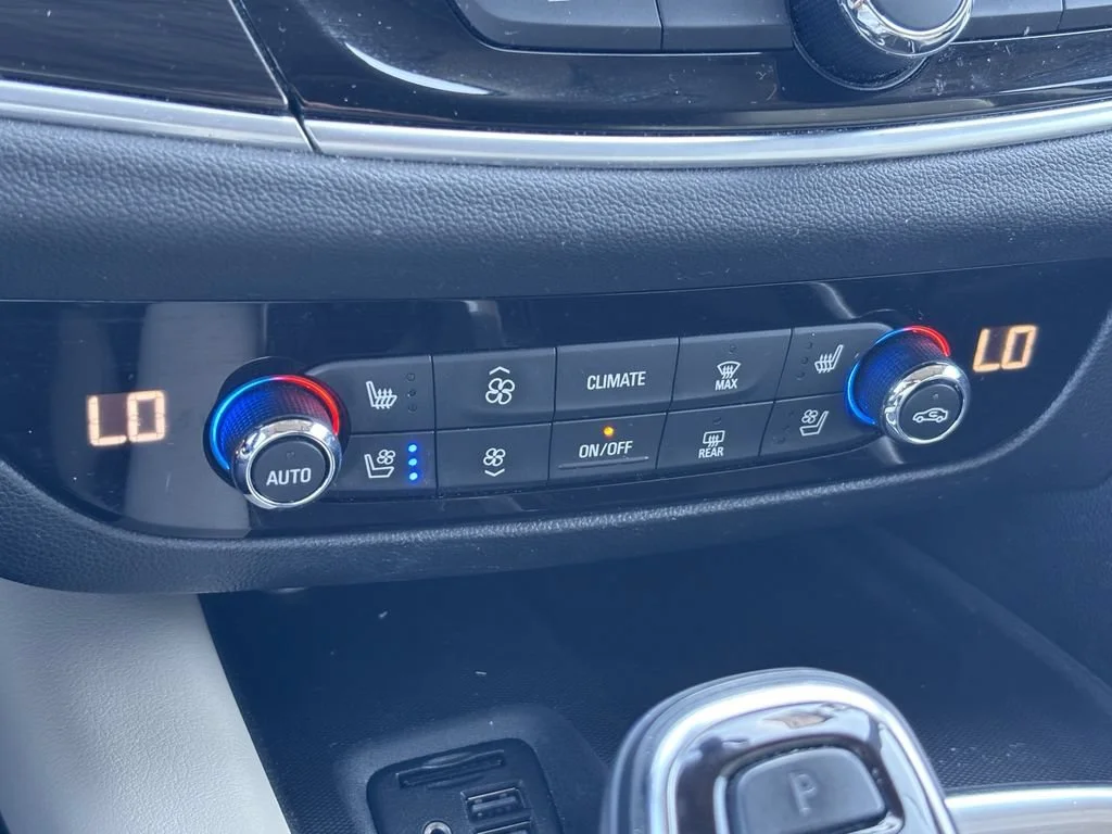 Used 2021 Includes Satin Nickel lower exterior accent color.) Buick Premium image 26