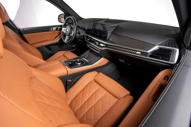 Used 2025 Black Sapphire Metallic BMW M60i image 50