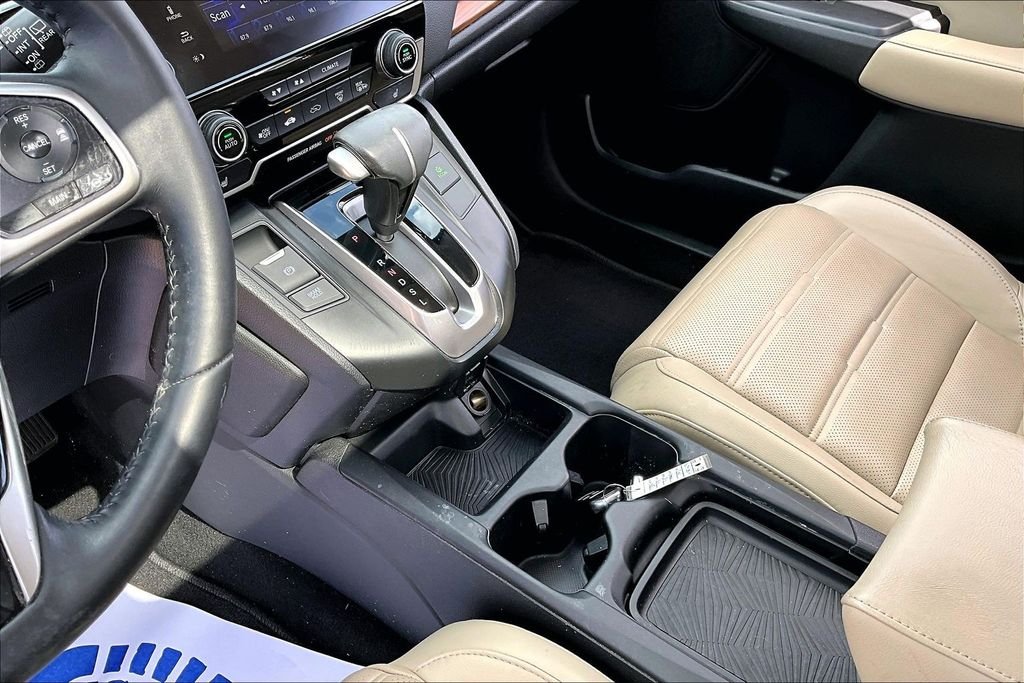 Used 2018 Red Honda Touring image 14