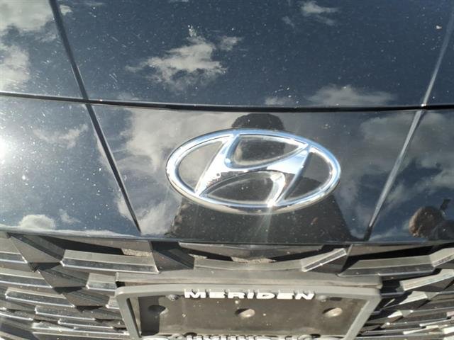 2023 Hyundai Elantra Limited - Photo 11
