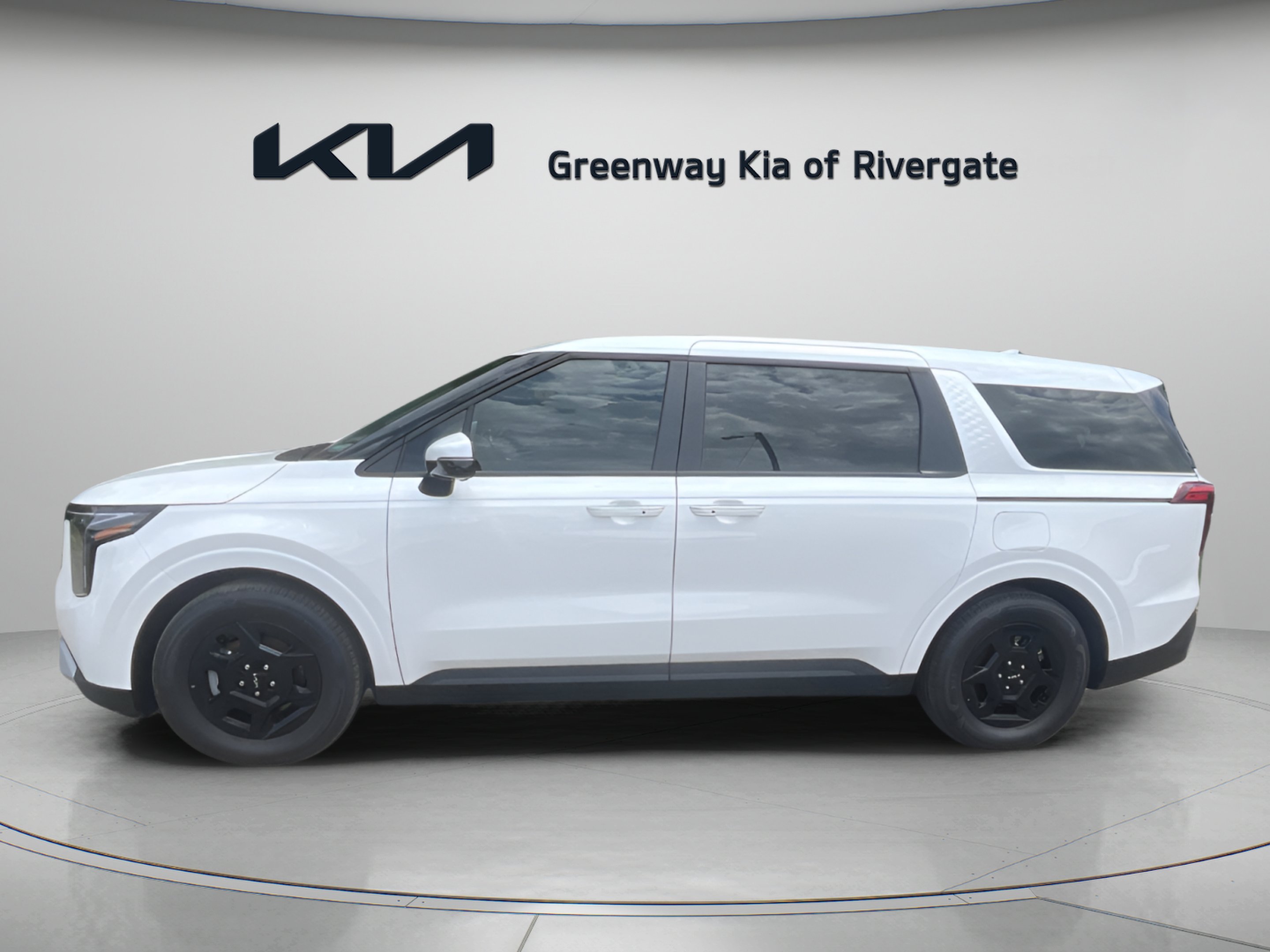 New 2026 Snow White Pearl Kia LX image 4