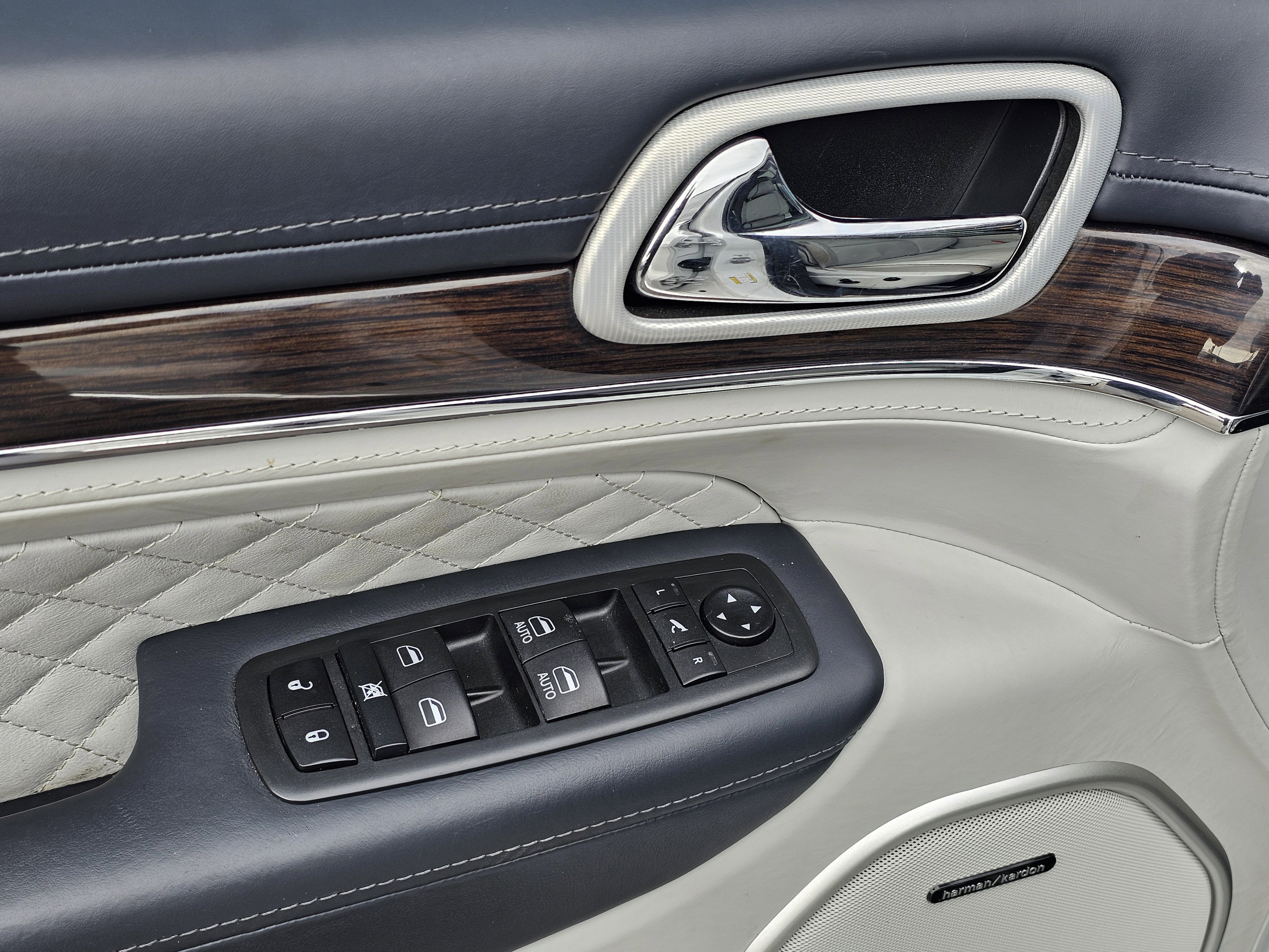2020 Jeep Grand Cherokee Summit - Photo 16