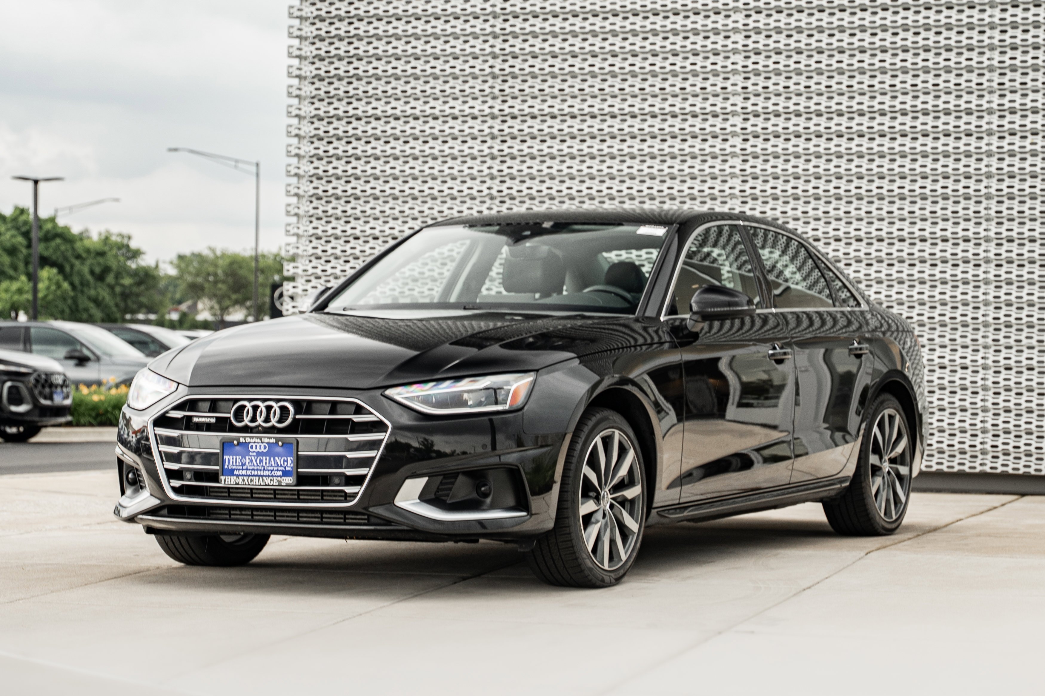 Used 2021 Mythos Black Metallic Audi Premium Plus image 7