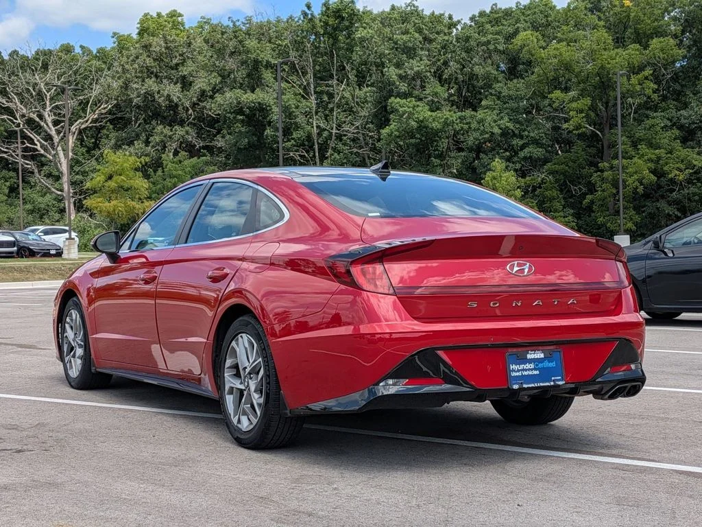 Used 2020 Red Hyundai SEL image 5