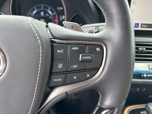 Used 2023 Black Lexus 500 Base image 13