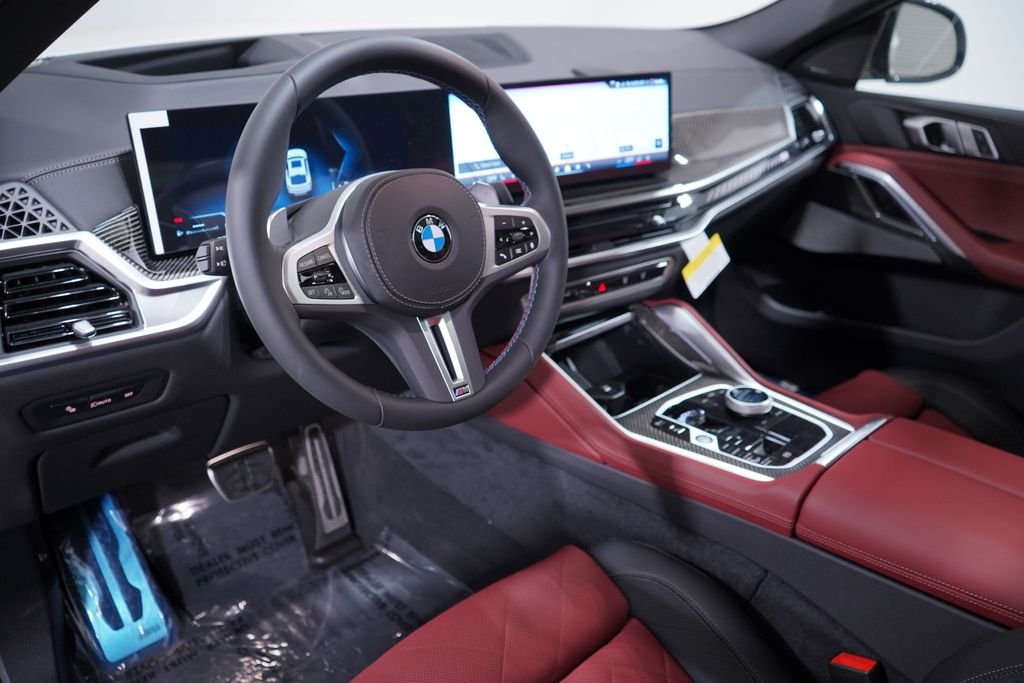 New 2027 White Metallic BMW M60i image 6