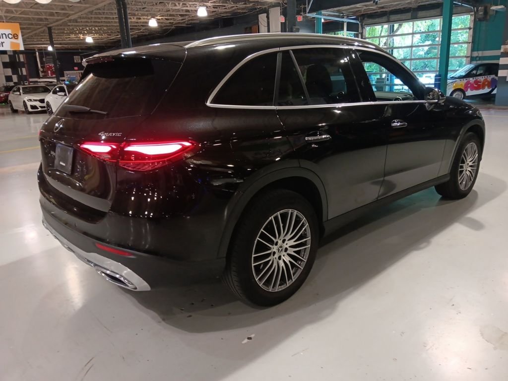 Certified Used 2024 Black Mercedes-Benz GLC 300 image 6