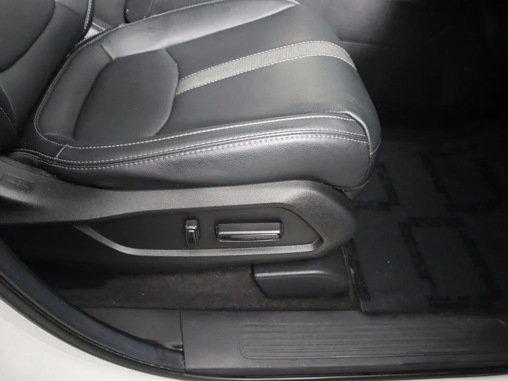 2025 Honda Pilot EX-L - Photo 32